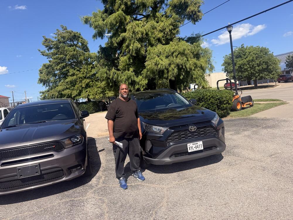 Roman Rentals customer with two available vehicles